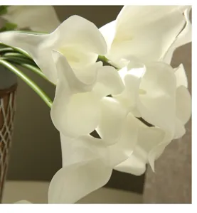 Artificial white calla lily flowers bouquet for home room table decor photography props.