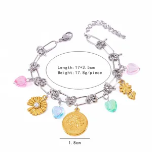 Bracciale con ciondoli bicolore in acciaio inossidabile da donna con cuori e fiori graziosi.