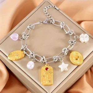 Bracciale con ciondoli bicolore in acciaio inossidabile con cuori e stelle per donne.