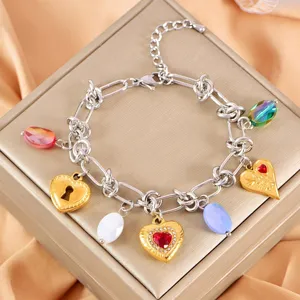 Bracciale con ciondoli bicolore in acciaio inossidabile con pietre e cuori da donna.