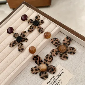 Chic leopard print flower earrings, unique acrylic drop design for elegant daily wear.