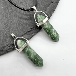 Pendente con colonna esagonale in cristallo verde naturale collana gioiello regalo