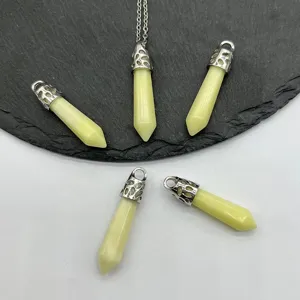 Naturstein Kristall sechseckige Säule Anhänger Halskette Schmuck Zubehör Heilungs-Charms.