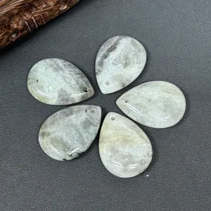 Lot de cinq pendentifs en pierre naturelle en forme de goutte pour la création de bijoux DIY.