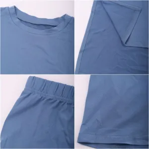 Set loungewear ble kontomaniko t-shirt kai shorts casual leptomereia yfasmatou tou.