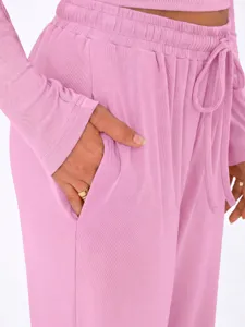 Women pink casual long sleeve wide leg pants loungewear set detail view stylish outfit