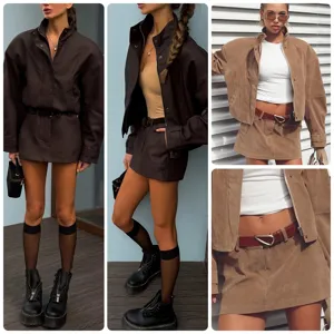 Conjunto de chaqueta efecto ante vintage americano y minifalda de tiro alto detalle