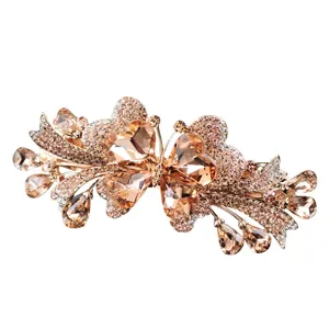 Elegant rhinestone hair clip for women, large sparkling crystal spring barrette for hair.