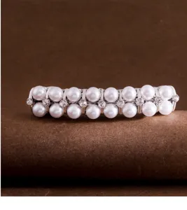 Korean style pearl rhinestone hair clip, elegant spring barrette for women and girls daily wear.