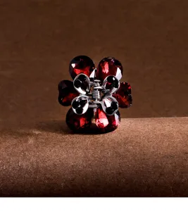 Red crystal four-leaf clover hair claw clip, small metal hair accessory for women