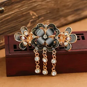 Retro Strass Blumen Haarklammer mit eleganten hängenden Kristallquasten für Damen.