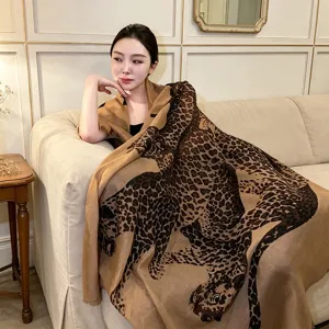 Retro Leopard Print Scarf For Women Fashion Long Shawl Elegant Old Money Style Lightweight Polyamide Neck Scarf Wrap