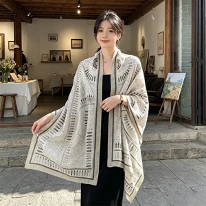 Vintage Frühling Herbst dünner Schal ethnischer Stil Retro Print Damen Mode Oberteil