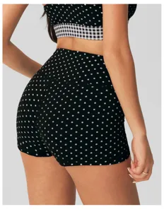 Hoge taille polkadot yoga shorts detailweergave, ademend en comfortabel voor fitness sport.