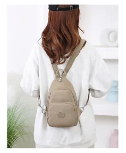 Zaino multifunzionale da donna borsa da viaggio casual in nylon di colore cachi