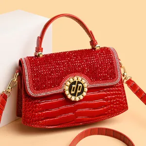 Borsa a mano rossa in pelle verniciata coccodrillo strass elegante borsa a tracolla donna