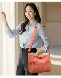 Casual women's oxford cloth crossbody shoulder bag, large capacity travel daily use.