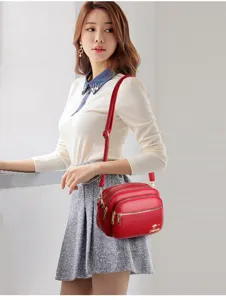 Mehrschichtige weiche Leder Umhängetasche für Damen, elegante rote Crossbody Tasche.