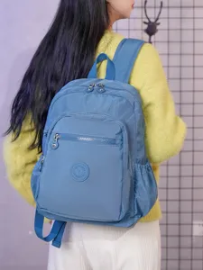 Zaino casual in nylon leggero impermeabile borsa scolastica per uomo e donna porta pc versatile