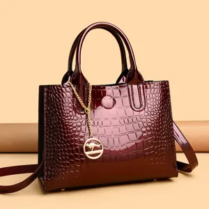 Patent leather crocodile pattern tote bag for women, retro luxury shoulder handbag.