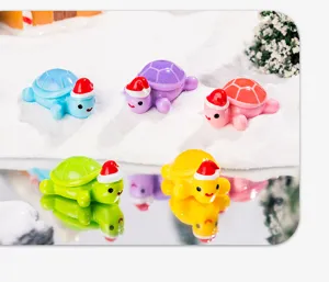 Mini resin Christmas hat turtle figurine cute animal craft desktop ornament micro landscape deco