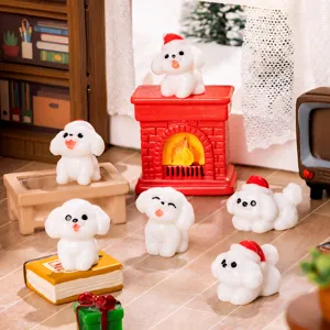 Noël Résine Chiot Chien Figurine Miniature Maison de Poupée DIY Artisanat Ornement Mignon Chapeau de Père Noël Animal Décoration de Table Voiture