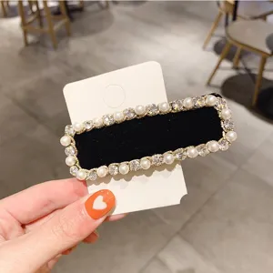 Korean style vintage black rhinestone pearl hair clip elegant side barrette for women and girls.