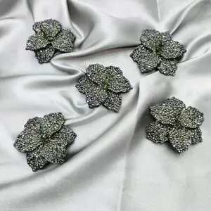 Accessoire Dessus Chaussure Fleur Strass Vintage Faux Col Robe Mariée Broderie Perles Ceinture Accessoires Décoratifs
