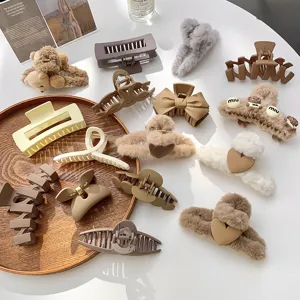 Large Plush Hair Claw Clip Winter Fluffy Hair Catch Shark Clip Korean Style Fashion Hair Accessories For Women