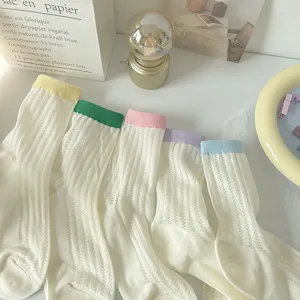 Damen Mittelsocken mit bonbonfarbenen Bündchen, Frühlings- und Sommer atmungsaktive Rippsocken.