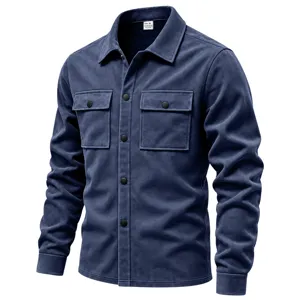 Homme veste chemise suédine bleu marine gros plan boutons poches rabat manche longue