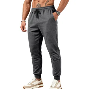 Pantaloni sportivi da uomo con vita elastica e coulisse regolabile per un comfort quotidiano.