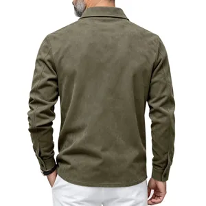Veste chemise en daim pour homme manches longues vue arrière détail texture et coupe.