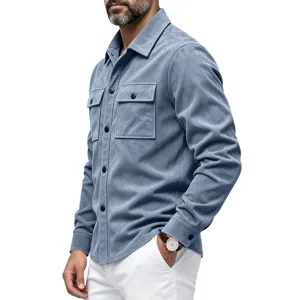 Détail veste chemise en faux daim bleu clair homme, veste casual manches longues.