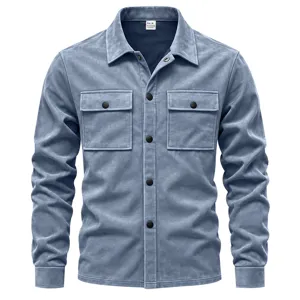 Veste chemise homme en suédine bleue avec deux poches poitrine et col à revers