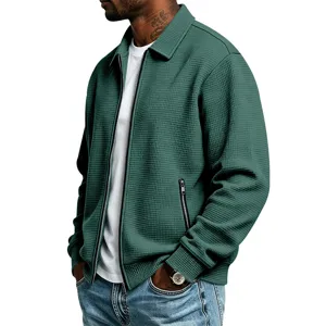 Heren kraag wafelbreisel volledige ritsjas casual bovenkleding in een donkergroene kleur.