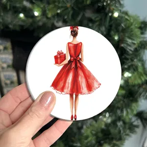 Sottobicchiere rotondo natalizio con illustrazione di donna acquerello, tappetino termico da cucina.