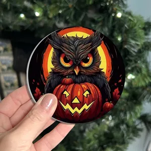 Halloween gufo zucca sottobicchiere auto dettaglio, tappetino per tazza in ceramica primo piano.