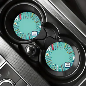 Vista detallada de posavasos para portavasos de coche con diseño de tema dental.
