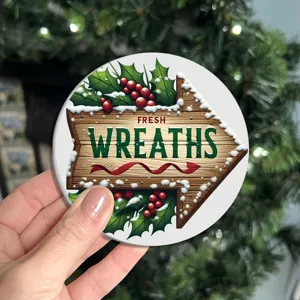 Sous-verre de sapin de Noël avec motif de flèche en bois et belle couronne festive