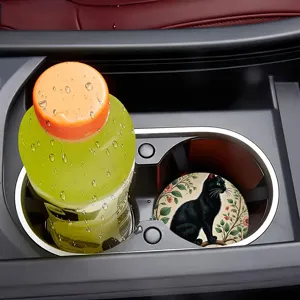 Runder Auto-Getränkehalter-Untersetzer mit schwarzer Katze und Blumen, Antirutsch-Detail.