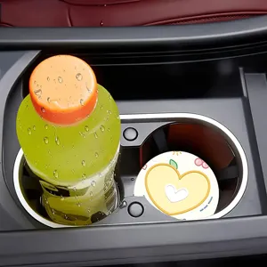 Simpatico sottobicchiere in silicone per auto, tappetino rotondo antiscivolo assorbente.
