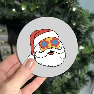 Detailopname van het kerstmanontwerp met duidelijke weergave van het kerstoppervlak.
