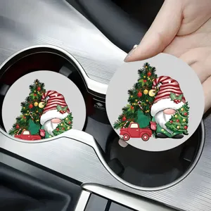 Vista detallada del juego de posavasos para coche con gnomo de Navidad, posavasos de cerámica.