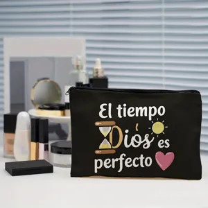 Detailansicht der schwarzen Kosmetiktasche aus Leinen mit inspirierendem spanischem Spruch.