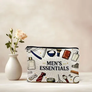 Vue detaillee de la trousse de toilette en toile avec imprime retro et fermeture eclair.