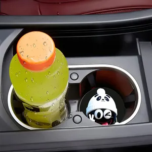 Niedlicher Cartoon Auto Tassenhalter Untersetzer, rutschfeste Silikon Matte Auto Zubehör.