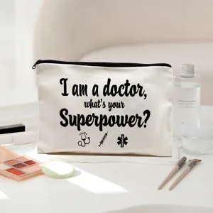 Medisch thema canvas make-up tasje detail met duidelijke slogan en handige ritsluting.