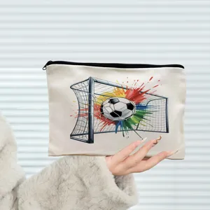 Pratico astuccio per trucco in tela con stampa acquerello di calcio colorata ideale.