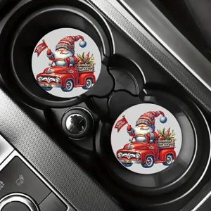 Nahaufnahme festlicher Weihnachts Auto Untersetzer mit einem niedlichen Wichtel Motiv.